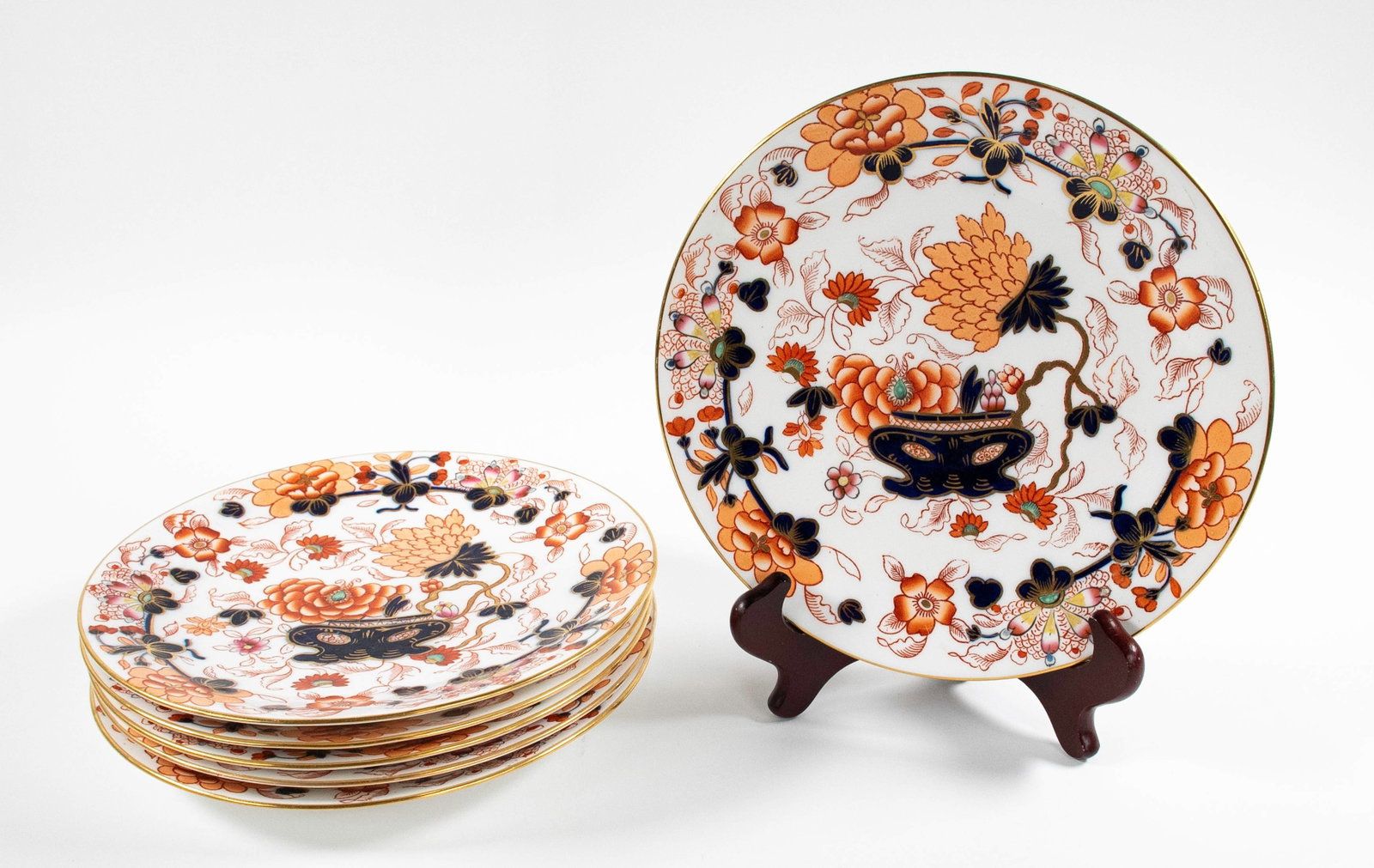 Set of 6 Coalport Imari Plates: Set of six 9 1/4" plates decorated in the Imari palette, gilt rims and accents, each marked on base "Coalport / A.D. 1750." with other incised marks; good condition