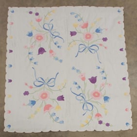 Vintage Handmade Floral Applique Quilt
