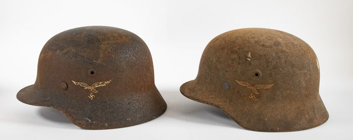 2 WWII German Luftwaffe Single Decal M-40 Helmets