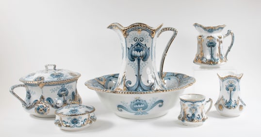 J & G Meakin Art Nouveau "Tripoli" Chamber Set