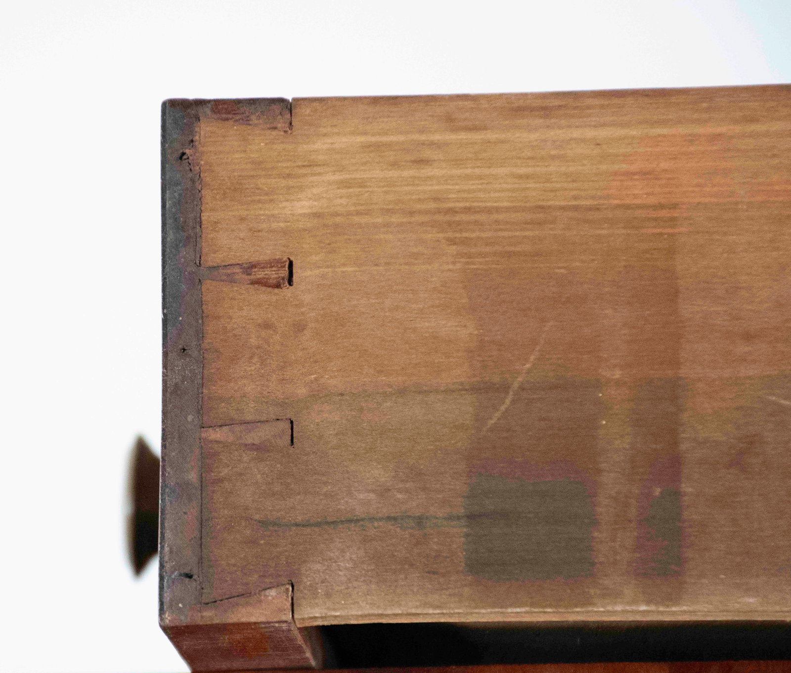 c. 1830 Prison Made Am. Classical Mahogany Chest - 5