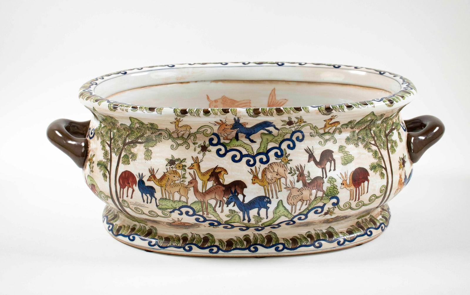 Chinese Porcelain Double-Handled Foot Bath (1 of 9)