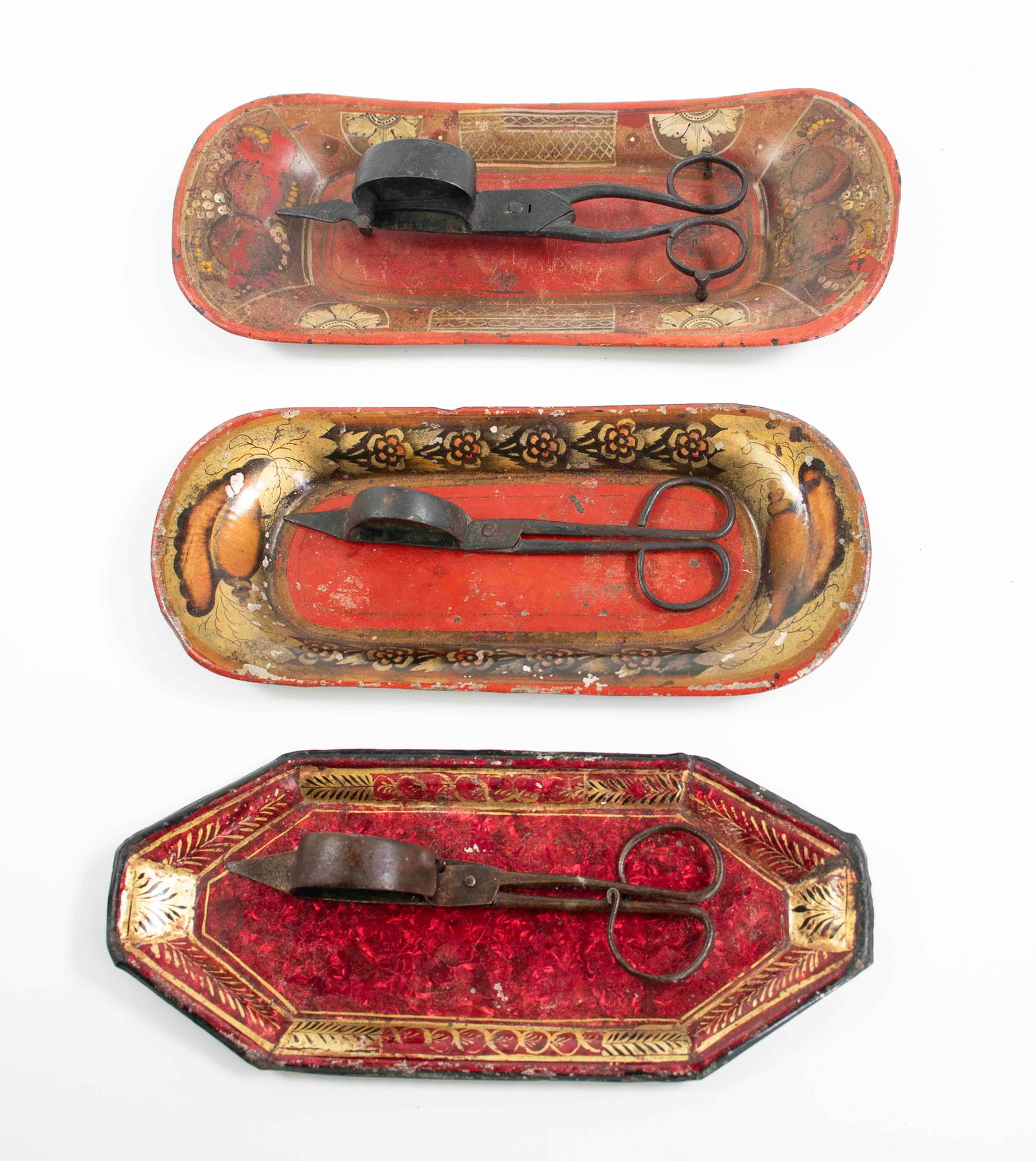 3 Red Painted Tole Snuffer Trays w/ Trimmers (1 of 10)