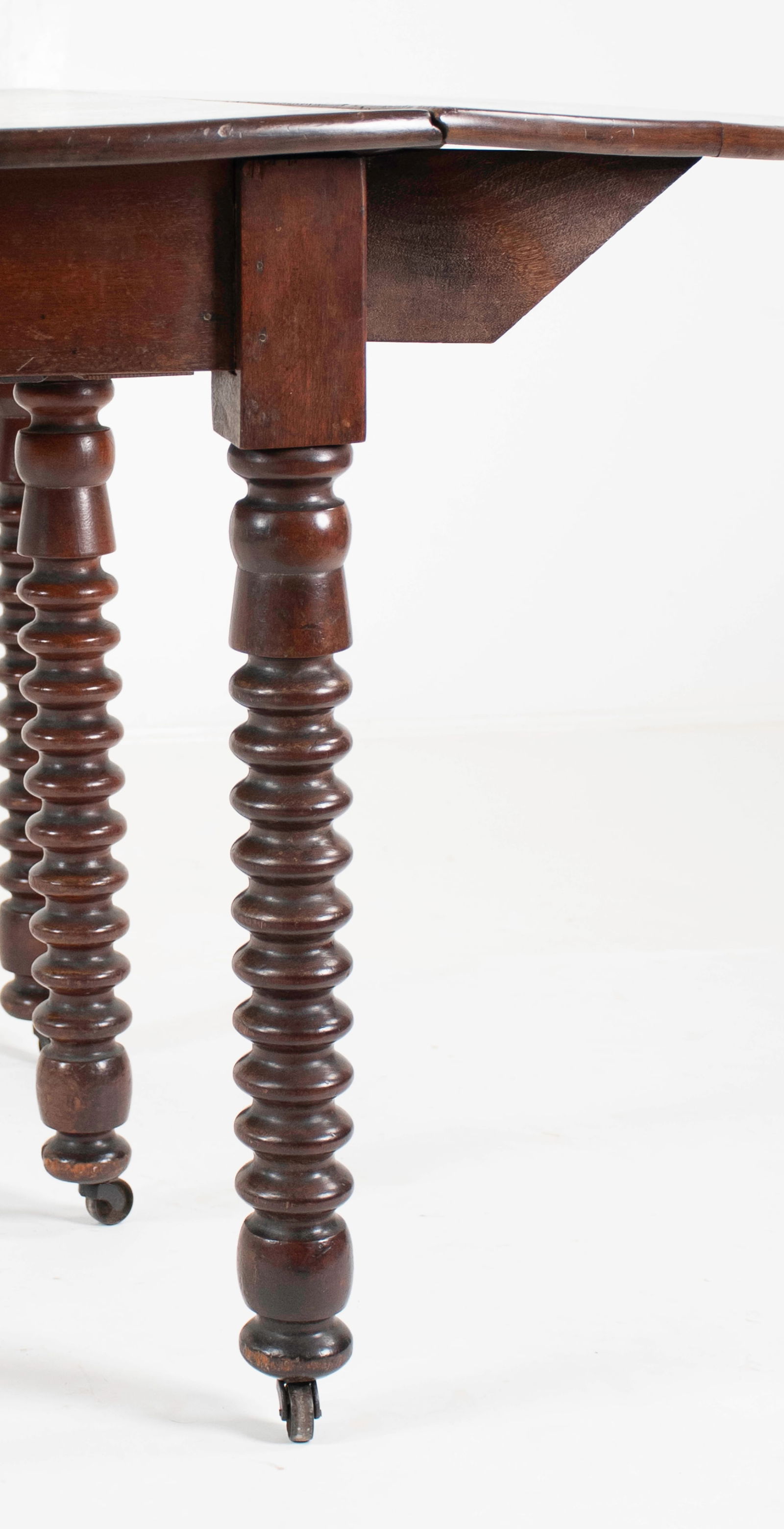 19th C. Walnut Dropleaf Oval Dining Table - 5