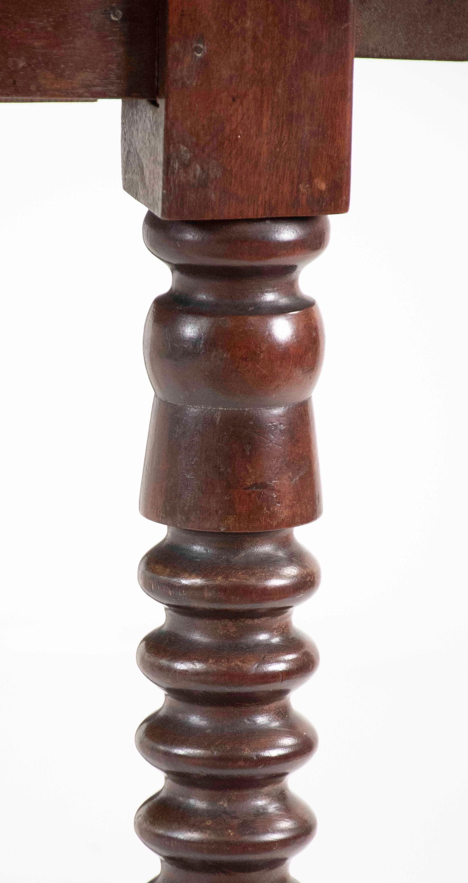 19th C. Walnut Dropleaf Oval Dining Table - 6