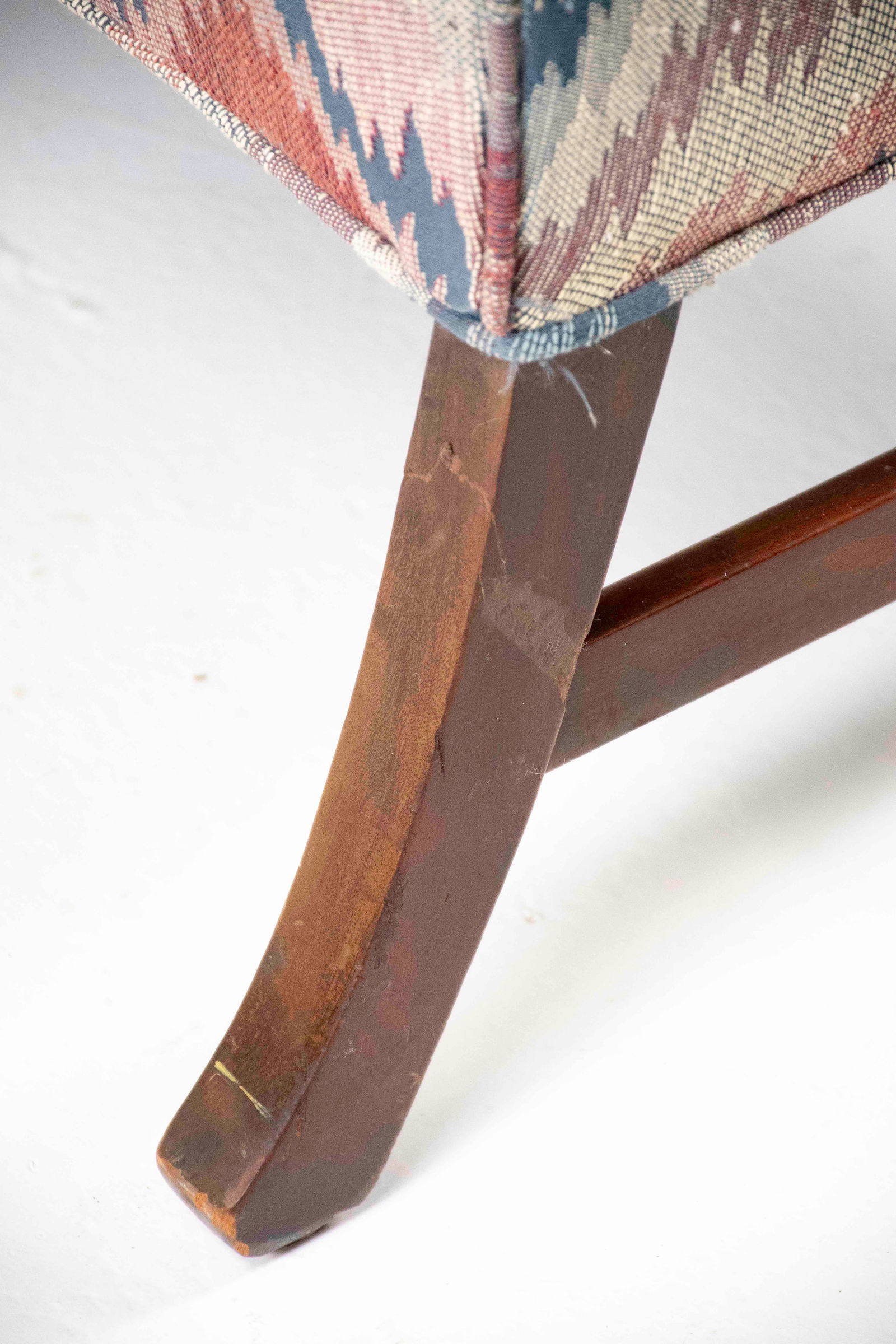 Chippendale Style Camel Back Sofa - 7