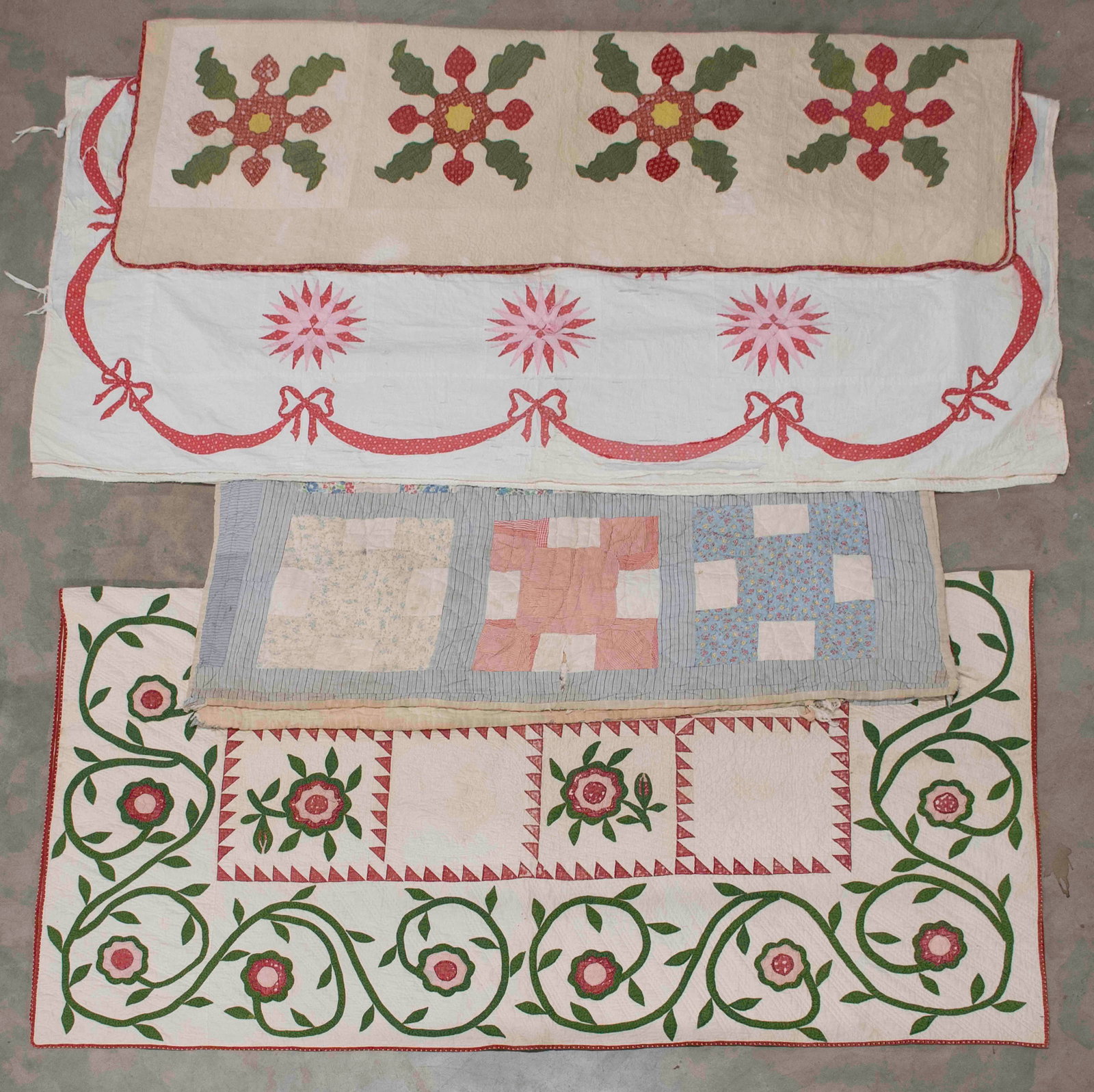Four Vintage American Quilts (1 of 17)