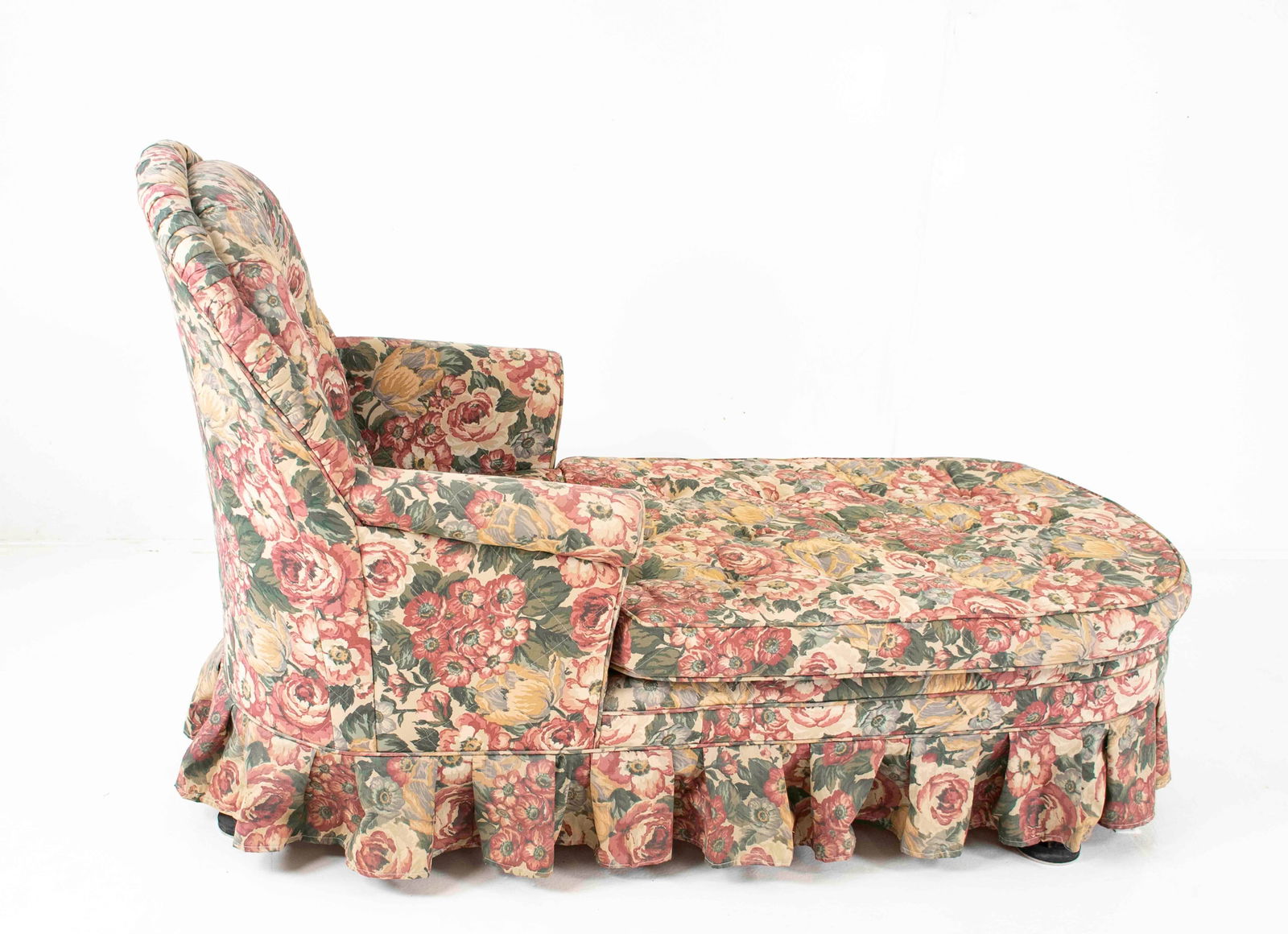 Skirted Chaise Lounge - 3