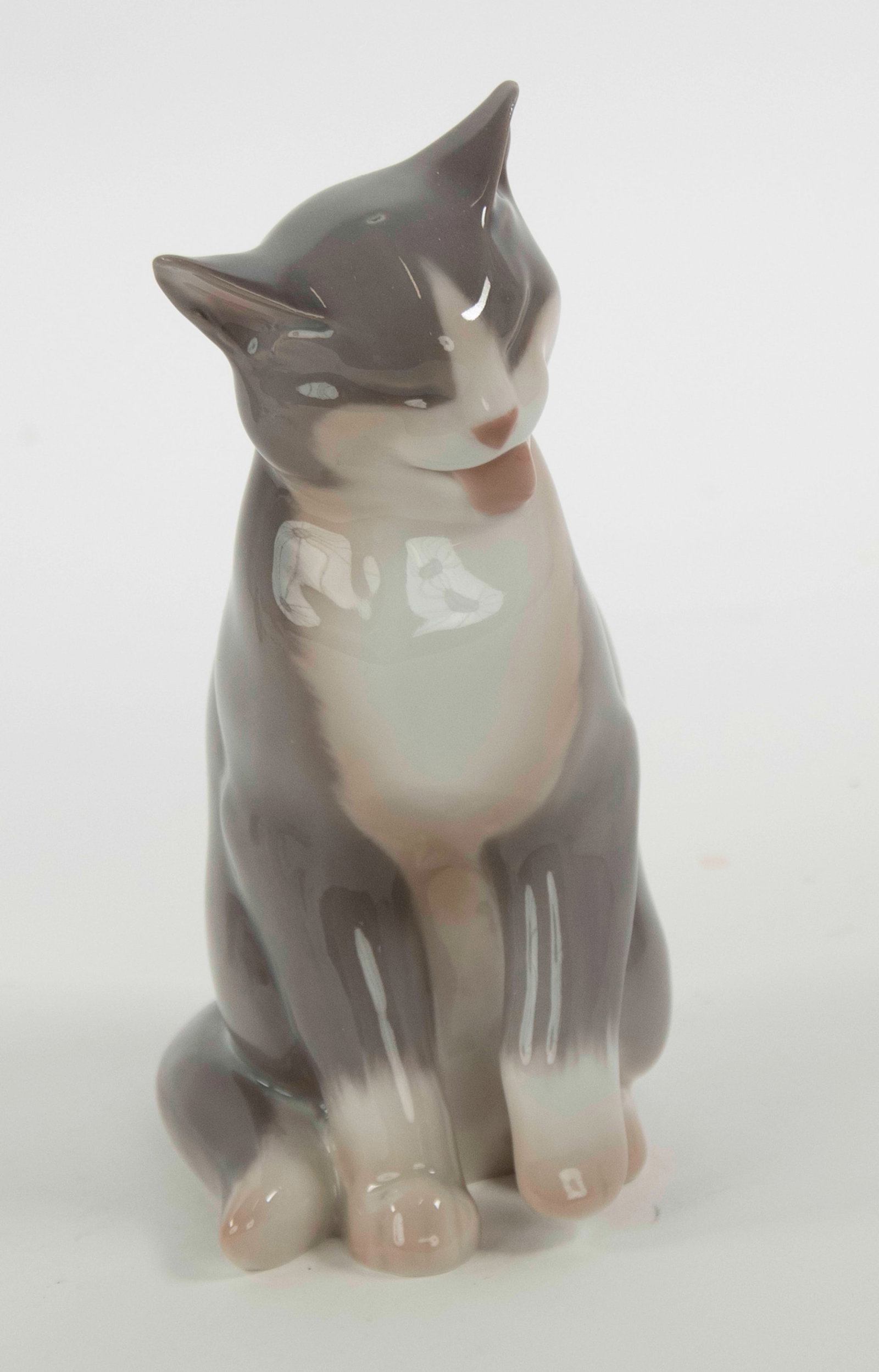 Four Porcelain Cat Figures - 2