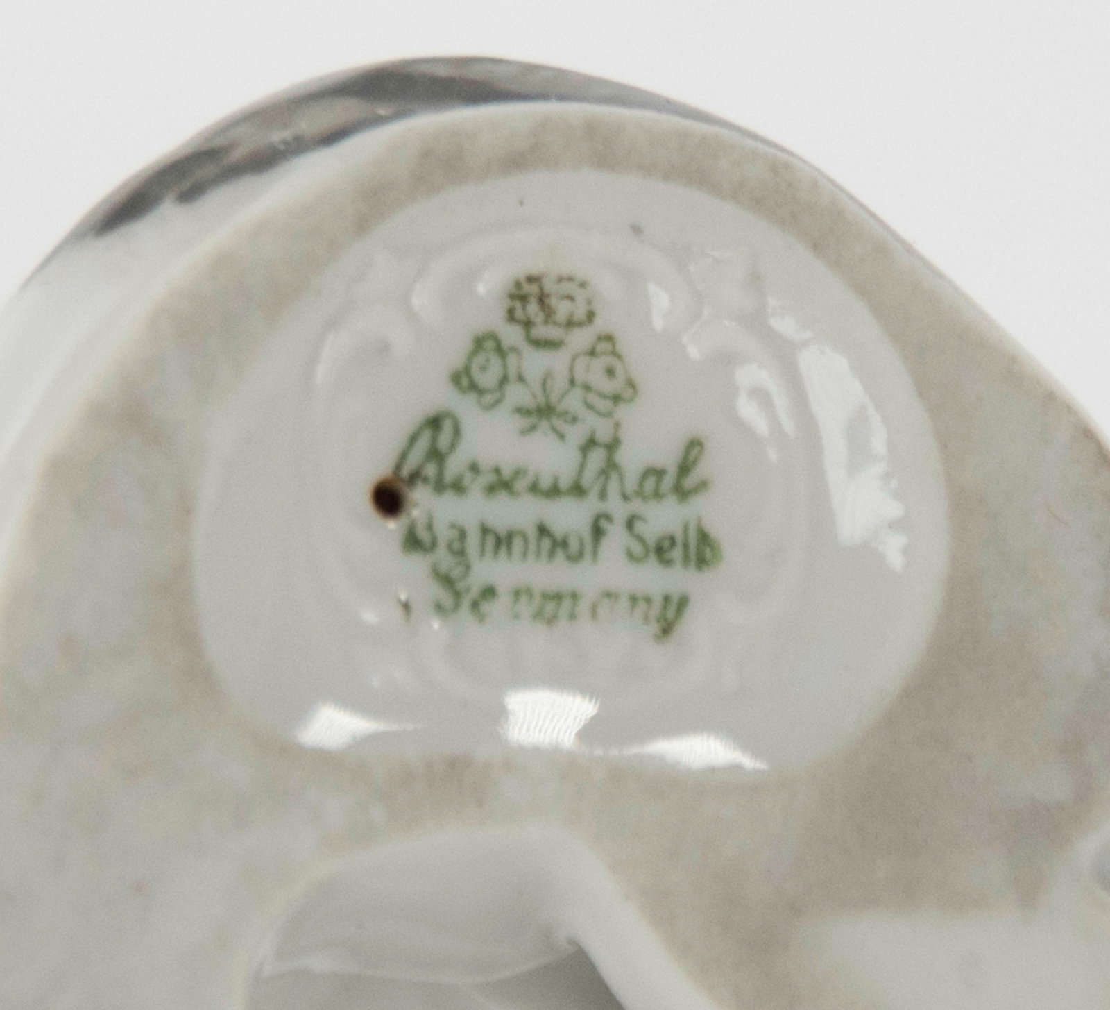 Four Porcelain Cat Figures - 7