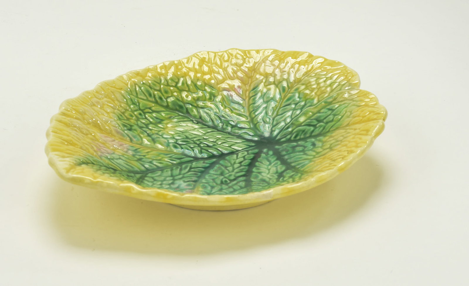 Three Majolica Leaf Form Bread Trays - 4