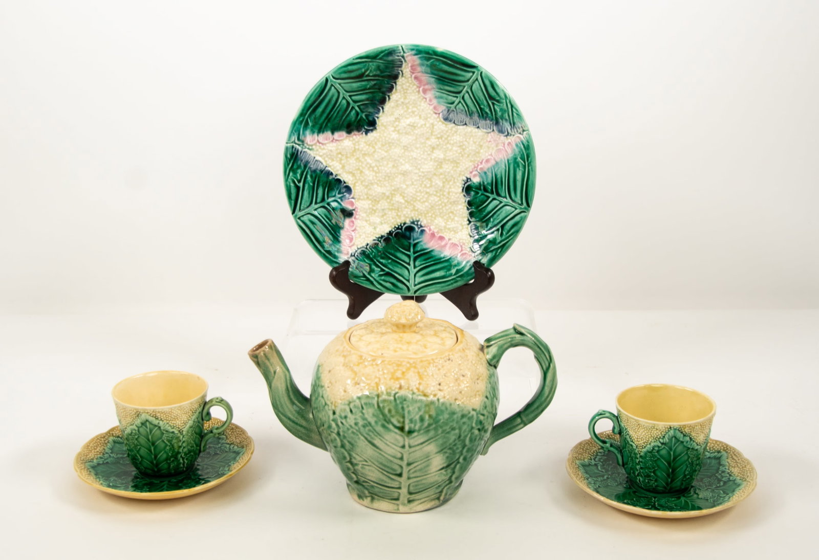6 Pcs. Majolica "Cauliflower": Qualifies for in-house shipping---Including: 1. Two pieces of 19th century Etruscan Pottery, Griffen, Smith & Hill, Phoenixville, PA; cauliflower shaped teapot; impressed on bottom with conjoined