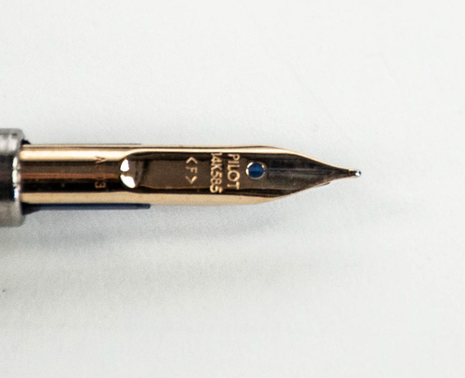 Pilot Vanishing Point Fountain Pen - 8
