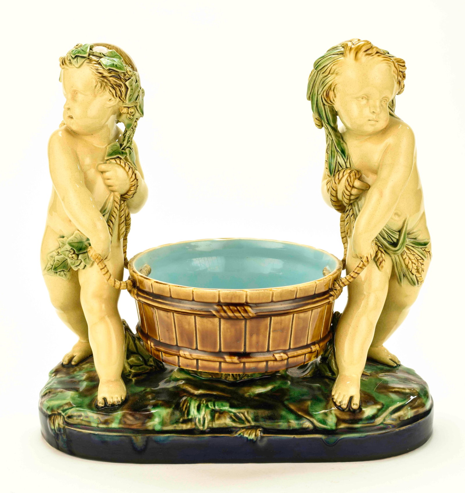 Minton Majolica Centerpiece or Sweetmeat Dish (1 of 9)