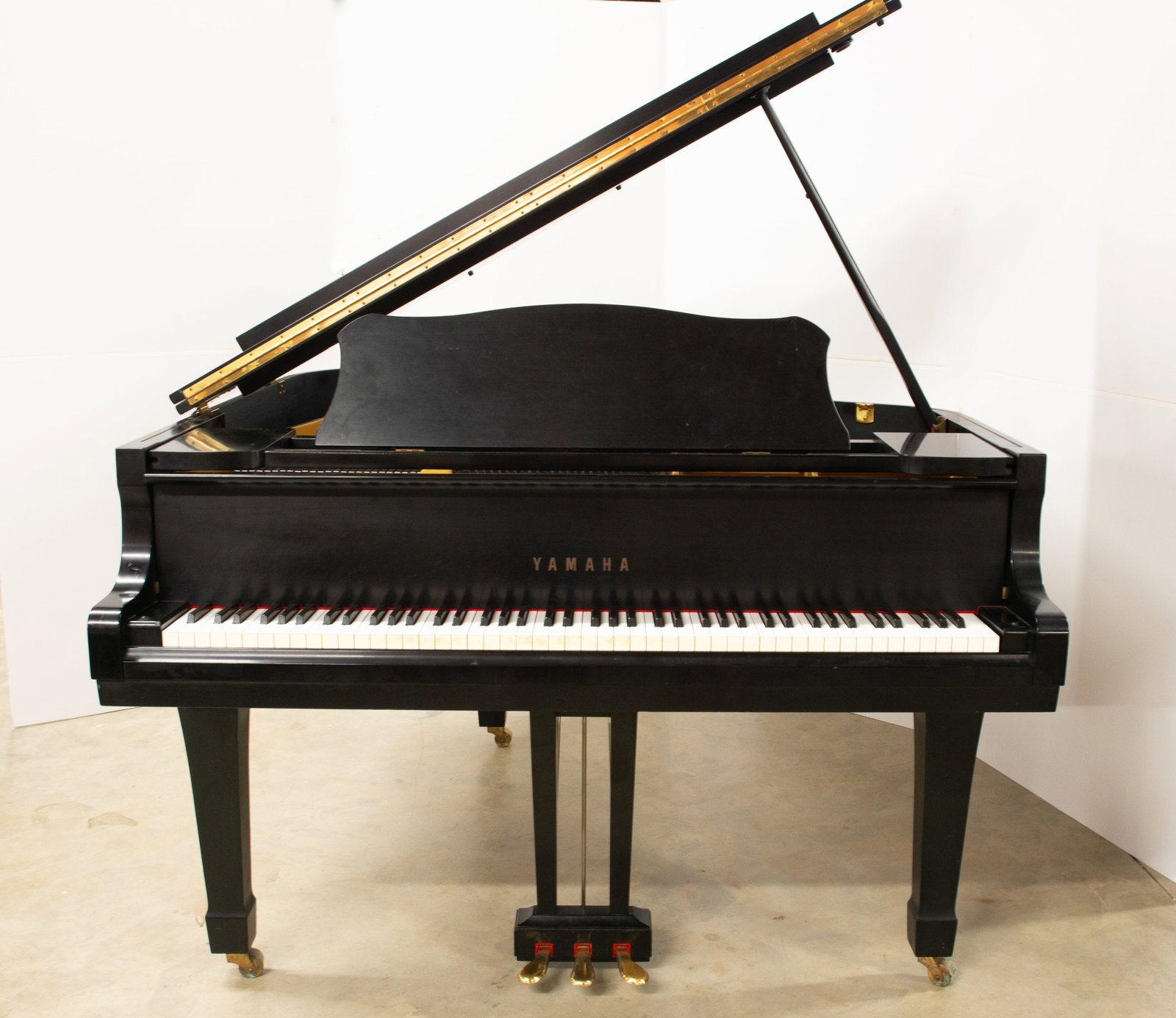 Yamaha G2 Baby Grand Piano (1 of 10)