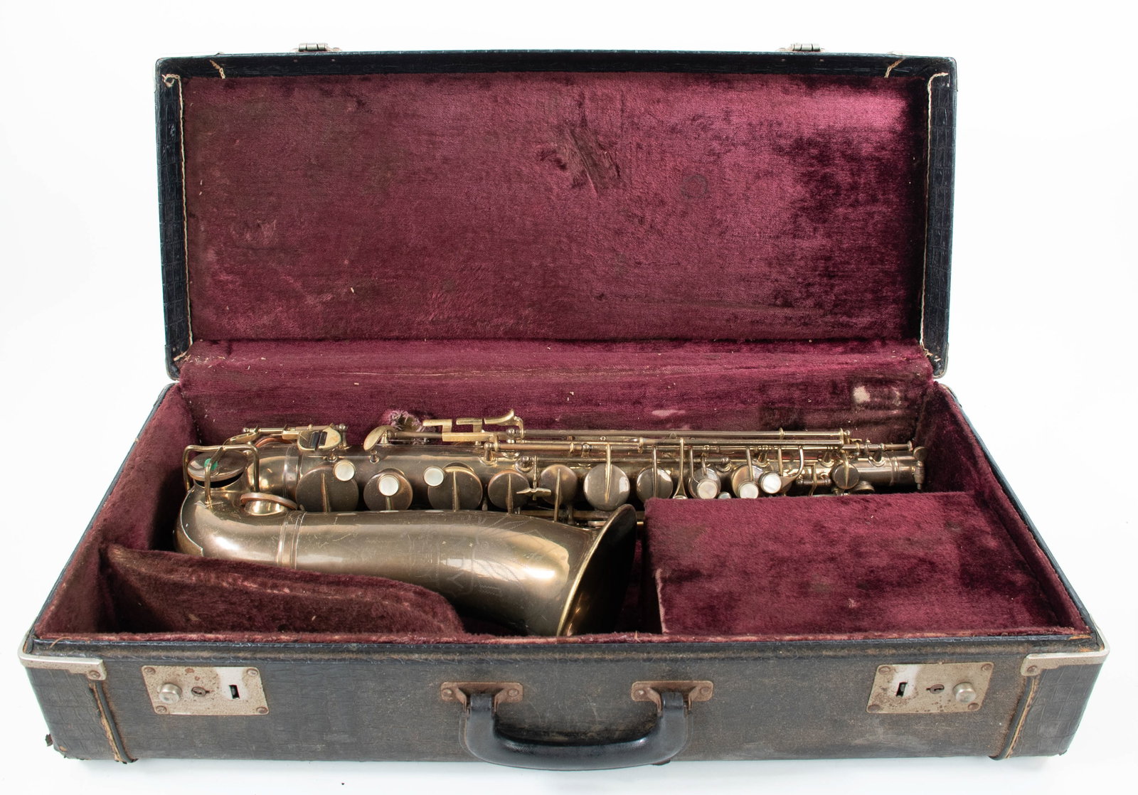 Bundy Selmer Saxophone w/ Hard Case: Qualifies for in-house shipping---Bundy saxophone by H. & A. Selmer Inc., Elkhart, Ind., Serial No.A2768", with case; saxophone in good condition with minor dents, case with loss to covering and