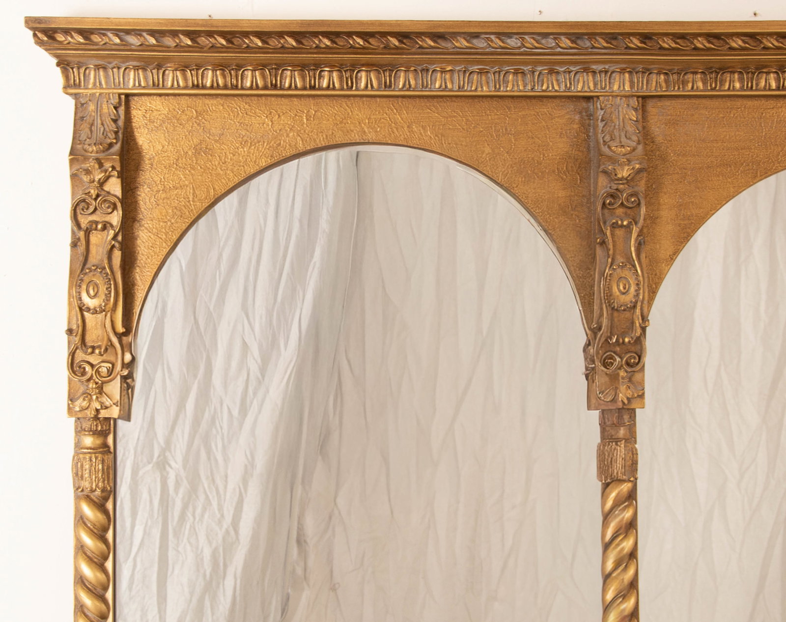 Giltwood Triptych Mirror - 3