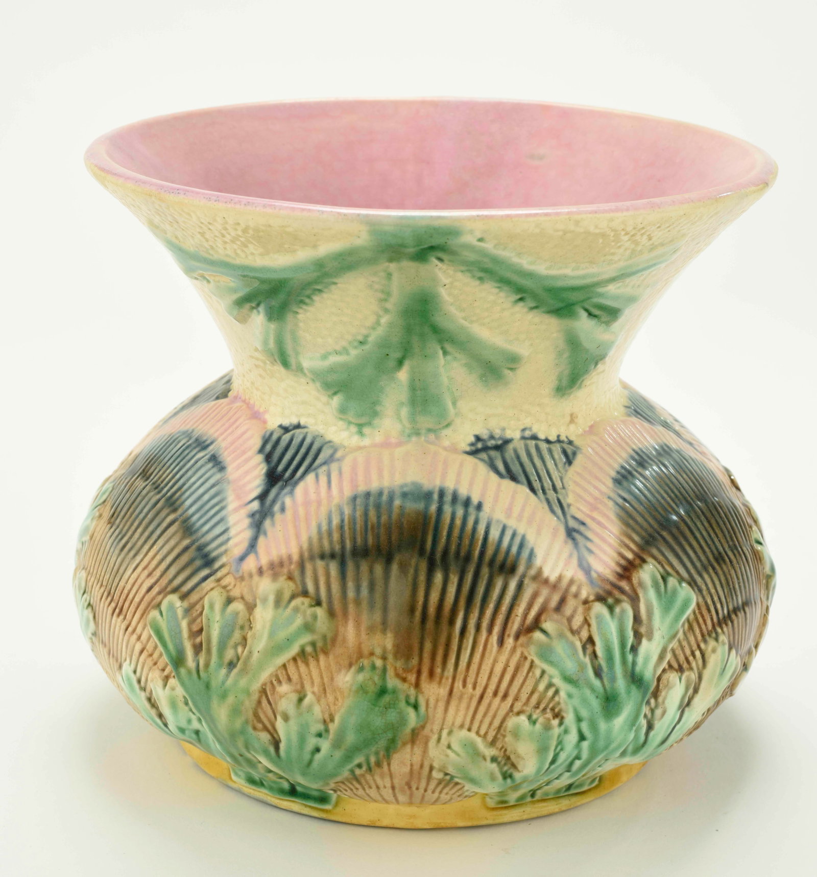 American Majolica Etruscan Cuspidor (1 of 3)