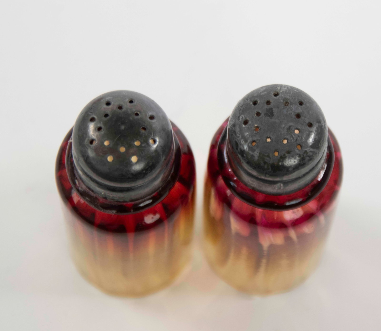 Amberina Panel-Optic Salt & Pepper, 3 Toothpicks - 2
