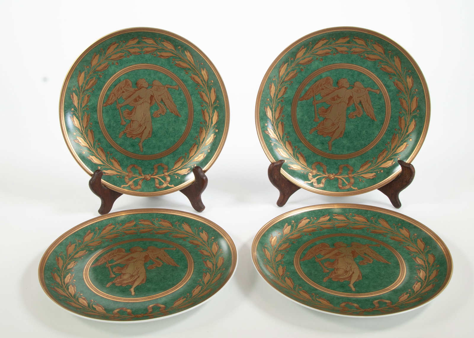Set of 4 Mottahedeh Williamsburg "Gabriel" Plates (1 of 6)