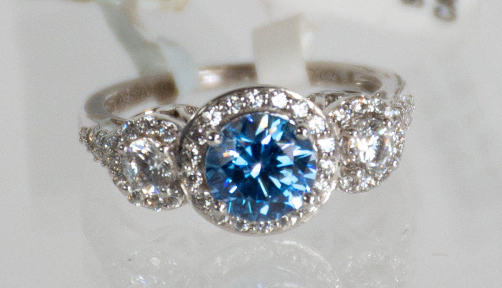 4 Pcs. Swarovski Jewelry - 2