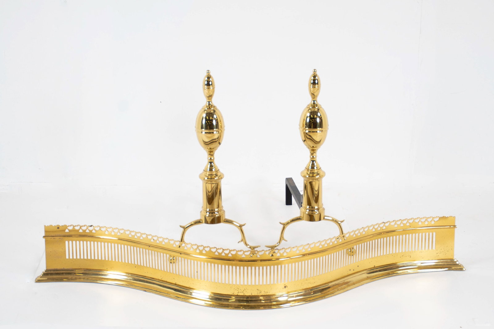 Virginia Metalcrafters Brass Andirons & Fender (1 of 8)