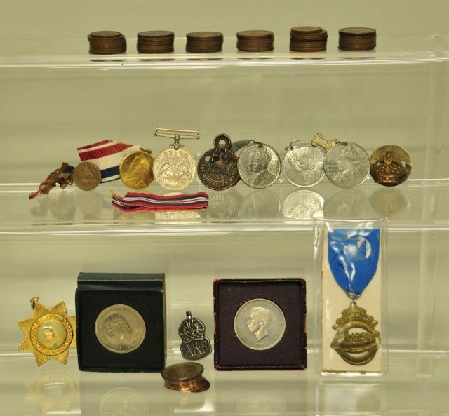 Lot of British Coins, WWII & Comm. Medals: Including: 1. Cast metal advertising puzzle medallion, inscribed "The Waterbury Watch Perfect Time Keeper 10/6", verso "The Queen's Jubilee Puzzle 1837-1887"; 2. Silver Air Raid Precautions (ARP) WWII