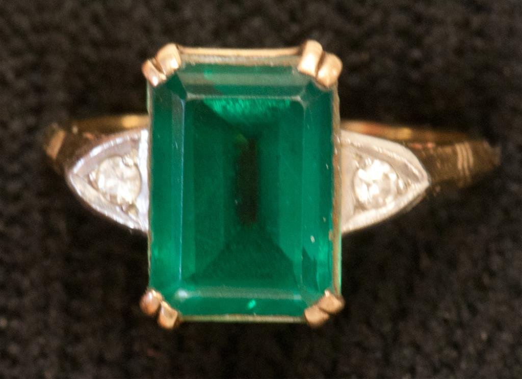 14kt Gold & Palladium Ring: Emerald cut green doublet with single cut diamonds on each side, marked "14K PALL"--Proceeds to benefit Hospice of Laurens County, Laurens, SC