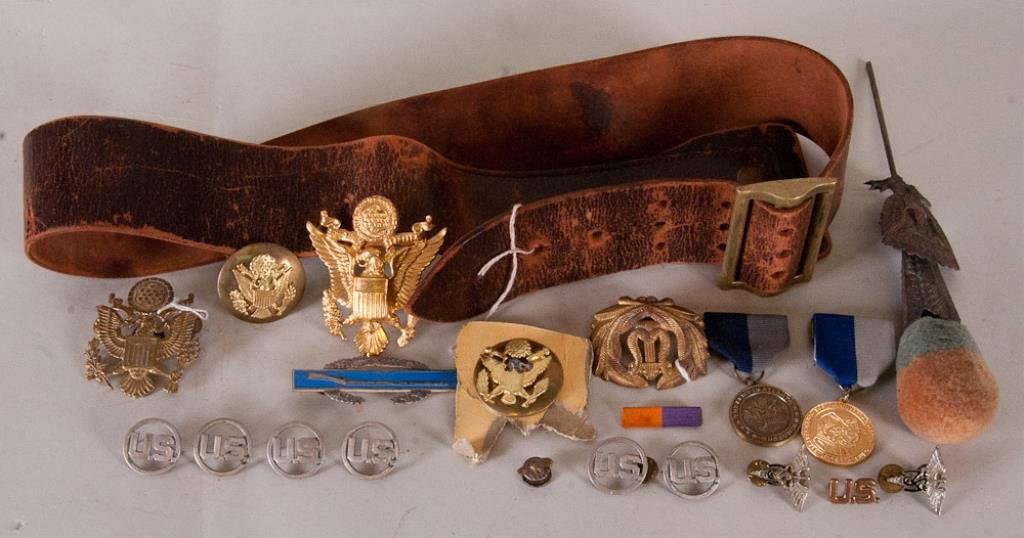 Grouping of Military Related Items: Pom-pom and metal insignia for shako (pre Civil War era 1816-1860, including the Seminole Wars, Mexican War and early Texas); Combat Infantry badge, marked "Sterling", missing one post on back; brass 