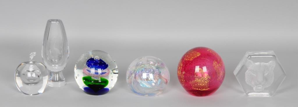 Vicke Lindstrand, Paul Hoff / Kosta Glass, Other: Lot includes six pieces: Advertising "Exxon Office Systems" hexagonal colorless glass paperweight with engraved tiger head, designed by Paul Hoff for Kosta, signed on base Kosta 98214 Hoff, 4 x 3 1/2,