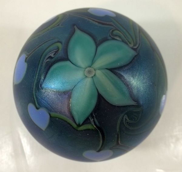 Paperweight - Orient & Flume: Signed JY 1981, blue. Measures approx. 2.75 "h.