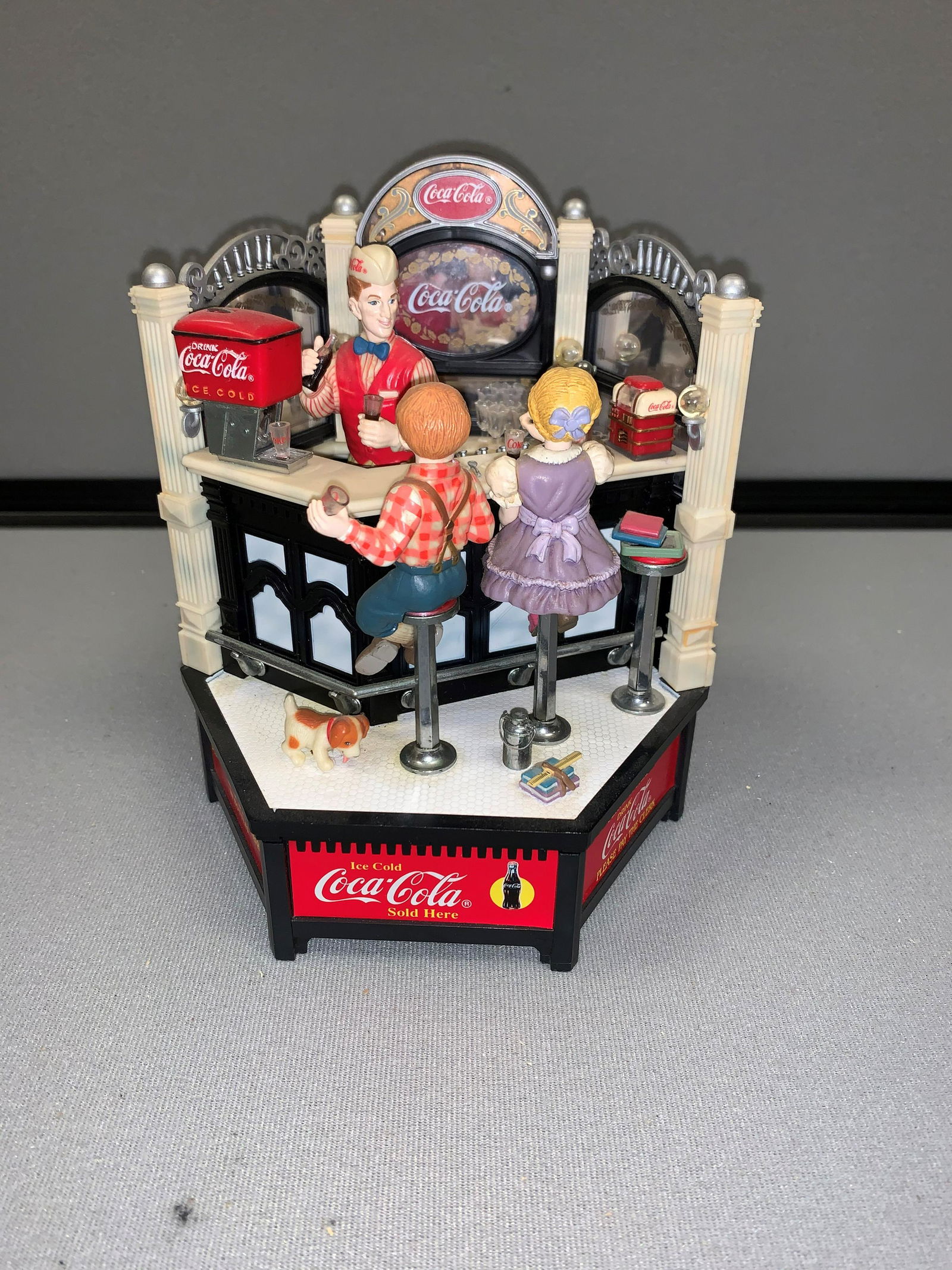 Coca Cola Soda Bar Figurine (1 of 2)