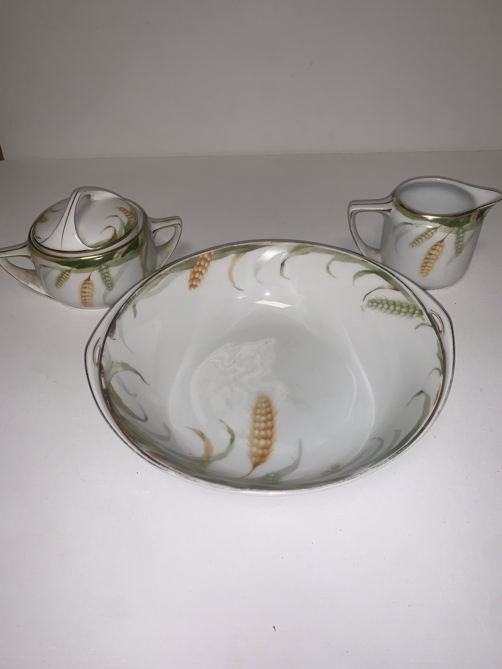 Rosenthal Donatello Bowl: Rosenthal Donatello Bavarian Serving Bowl 9" sugar and Creamer Wheat Pattern