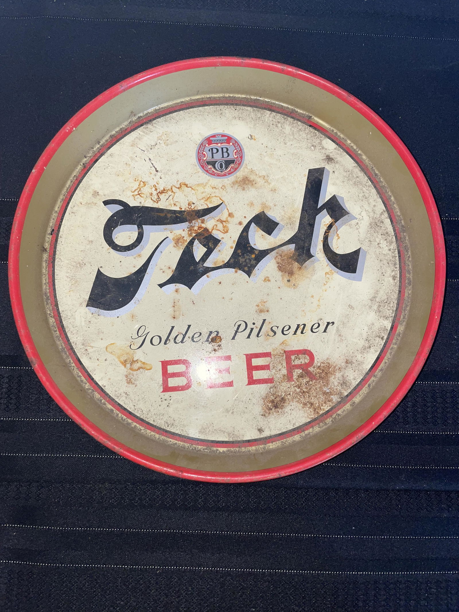 Tech Golden Pilsner Beer Tray (1 of 2)