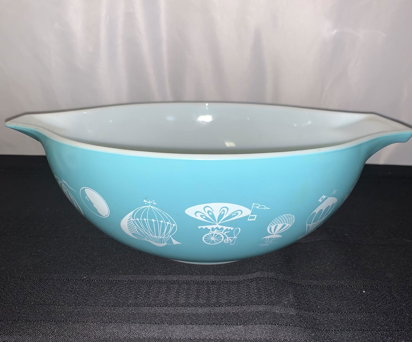 Pyrex, Blue, Hot Air Balloon Bowl (1 of 3)