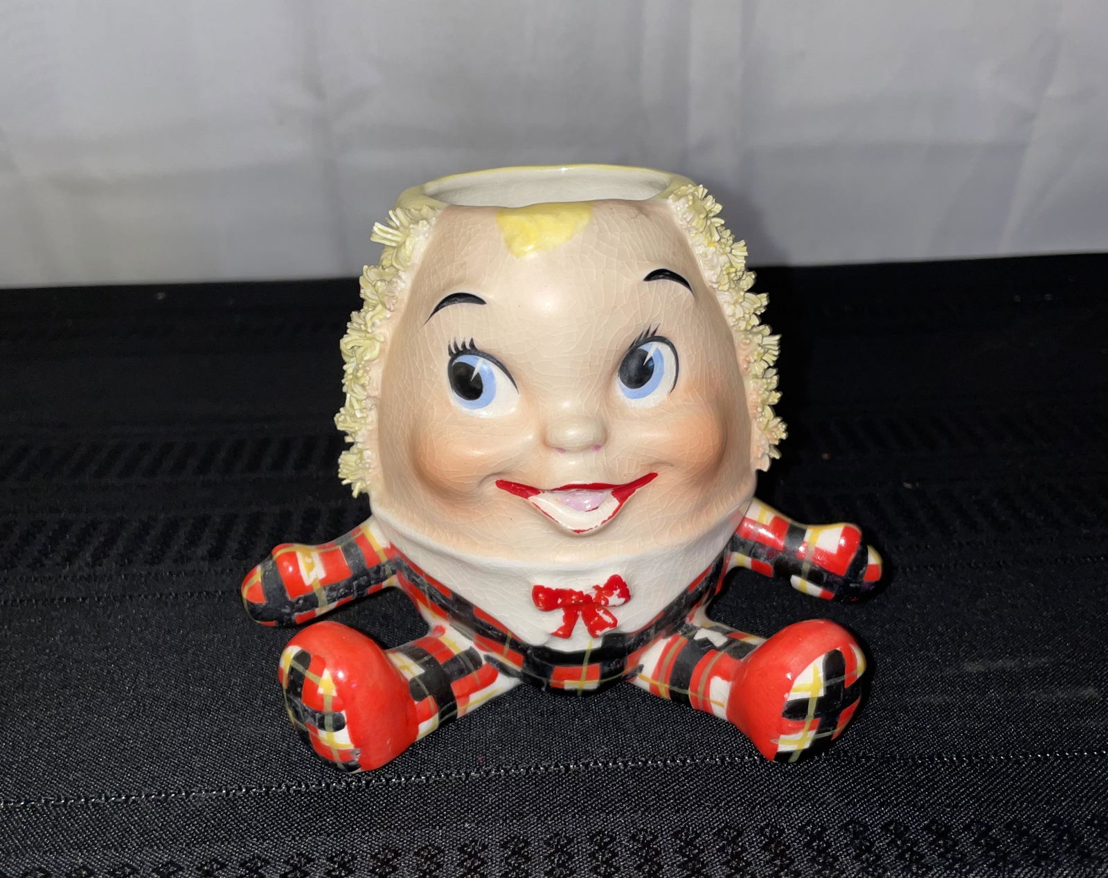 Vintage Humpty Dumpty Boy: Vintage 60's Humpty Dumpty Boy, Ceramic, Very cute, 4.5''tall, 5''wide, marked ar5882 on bottom