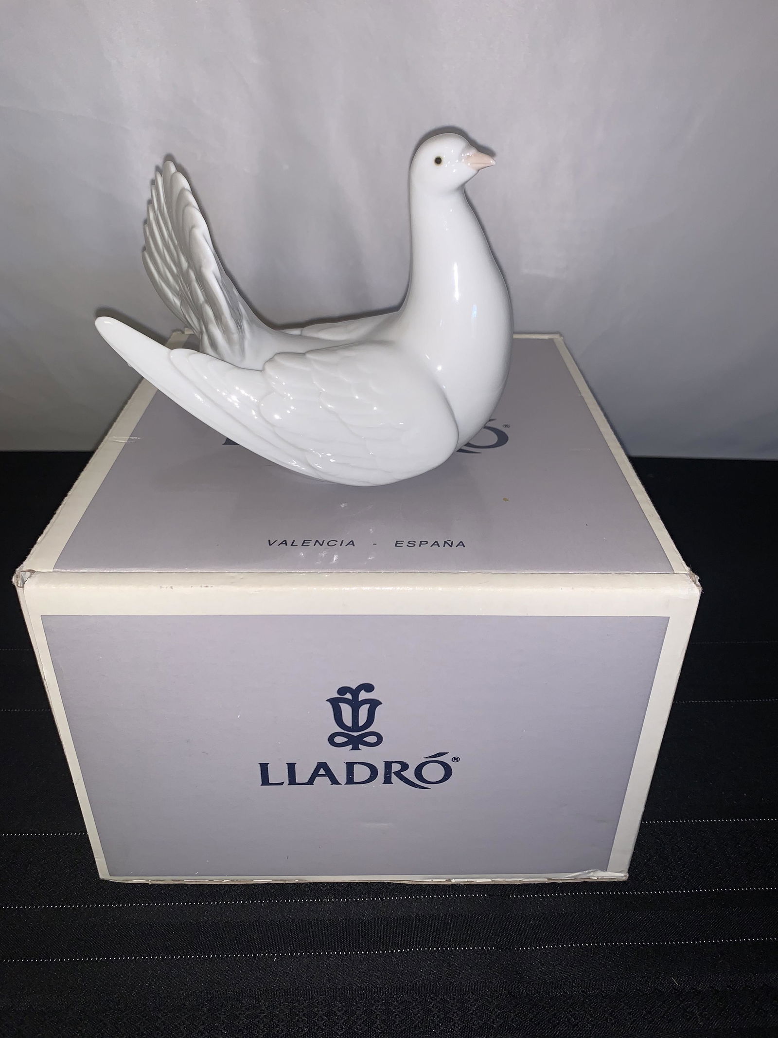 Lladro Dove (1 of 4)