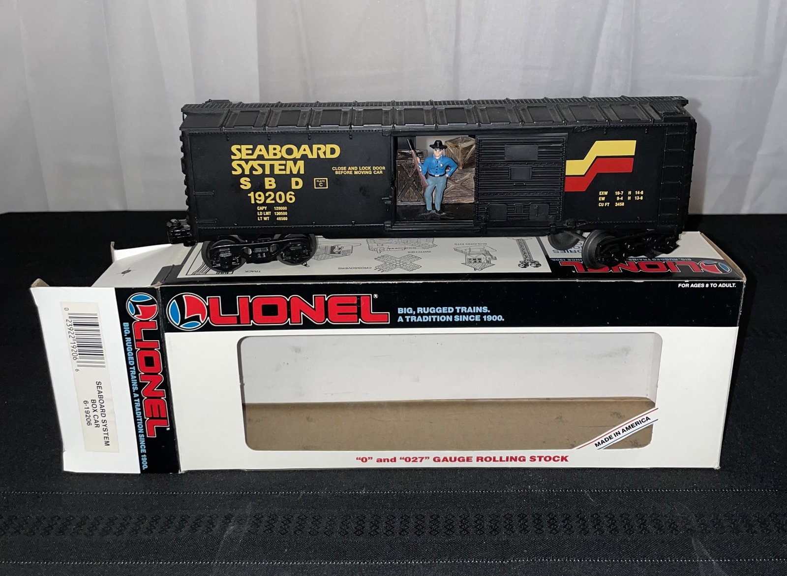 Lionel 6-19206 Seaboard System Box Car (1 of 4)