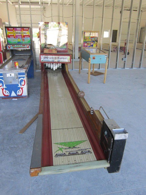 52: 20ft Vintage United Bowling Machine
