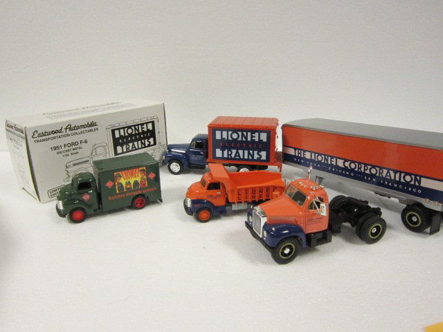 Ertle Lionel truck Lot: Ertls Lionel Trucks Express C10,Dump C10,Ford F-6 C8,Mack truck