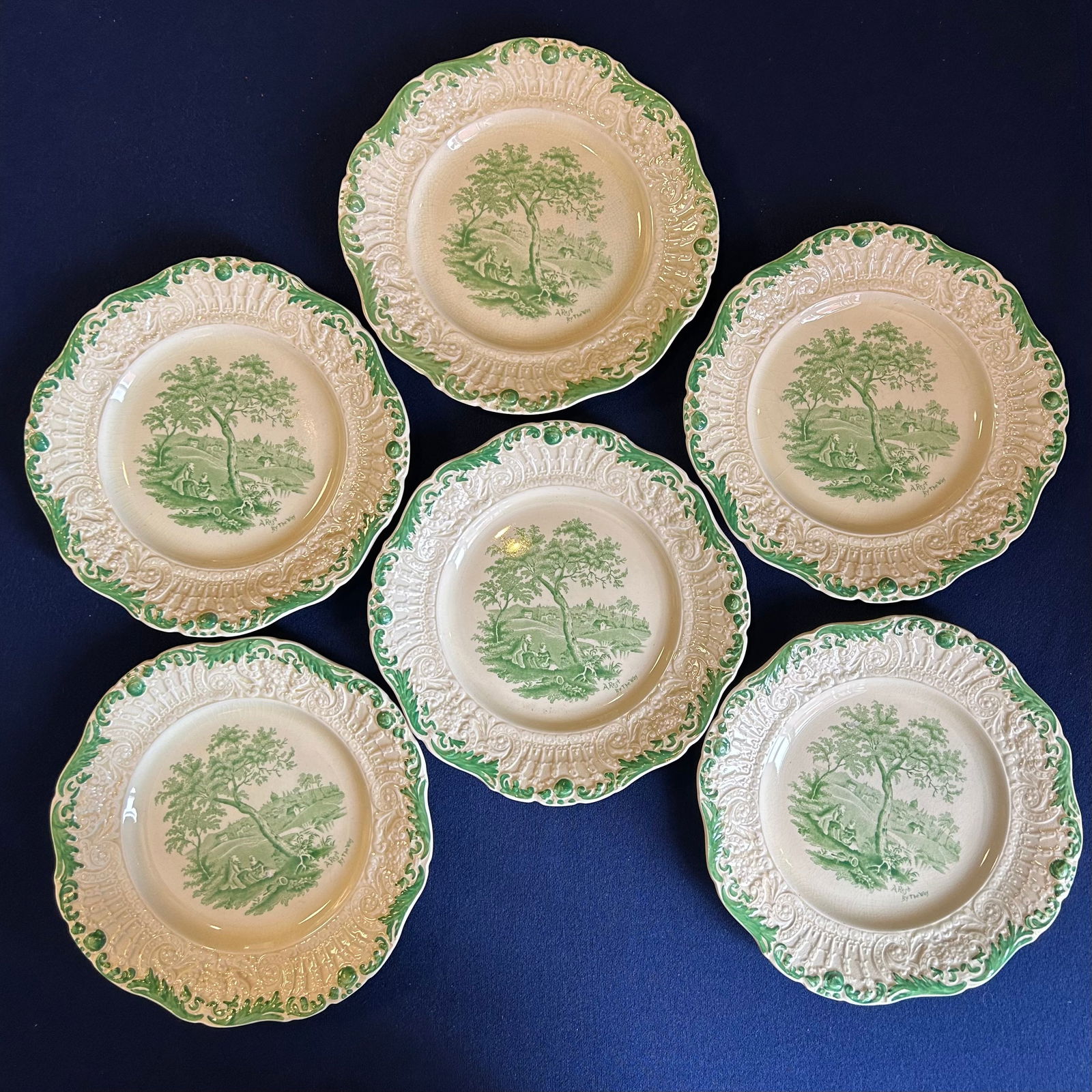 A REST BY THE WAY' DINNER PLATES, RIDGEWAYS ENGLAND: A REST BY THE WAY' DINNER PLATES, RIDGEWAYS ENGLAND, 6 PLATES, CRÈME AND GREEN, 10''DIAMETER