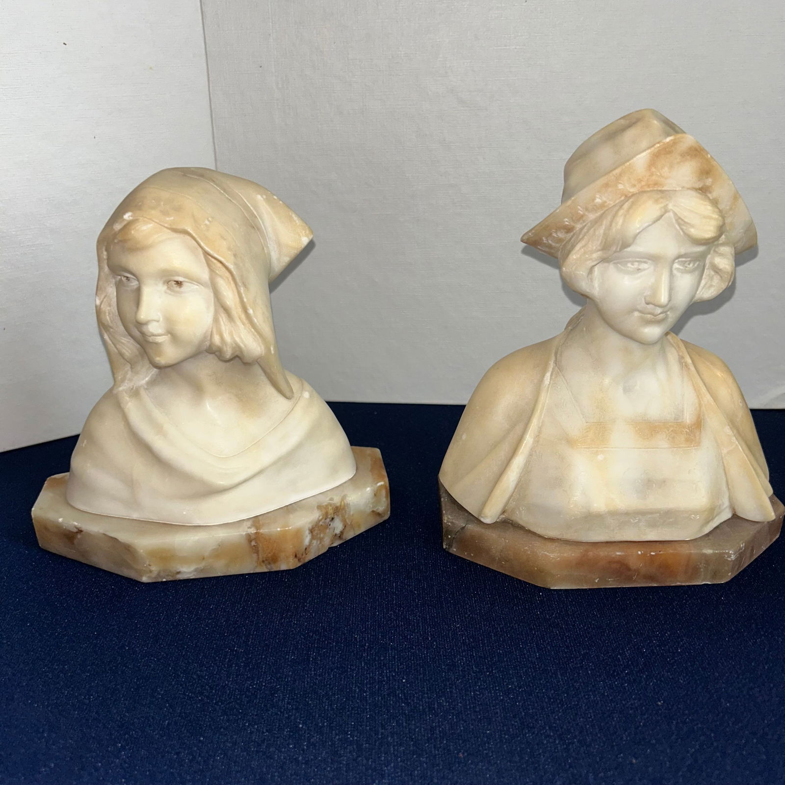 PAIR OF ITALIAN ALABASTER BUSTS ON MARBLE BASE (1 of 7)