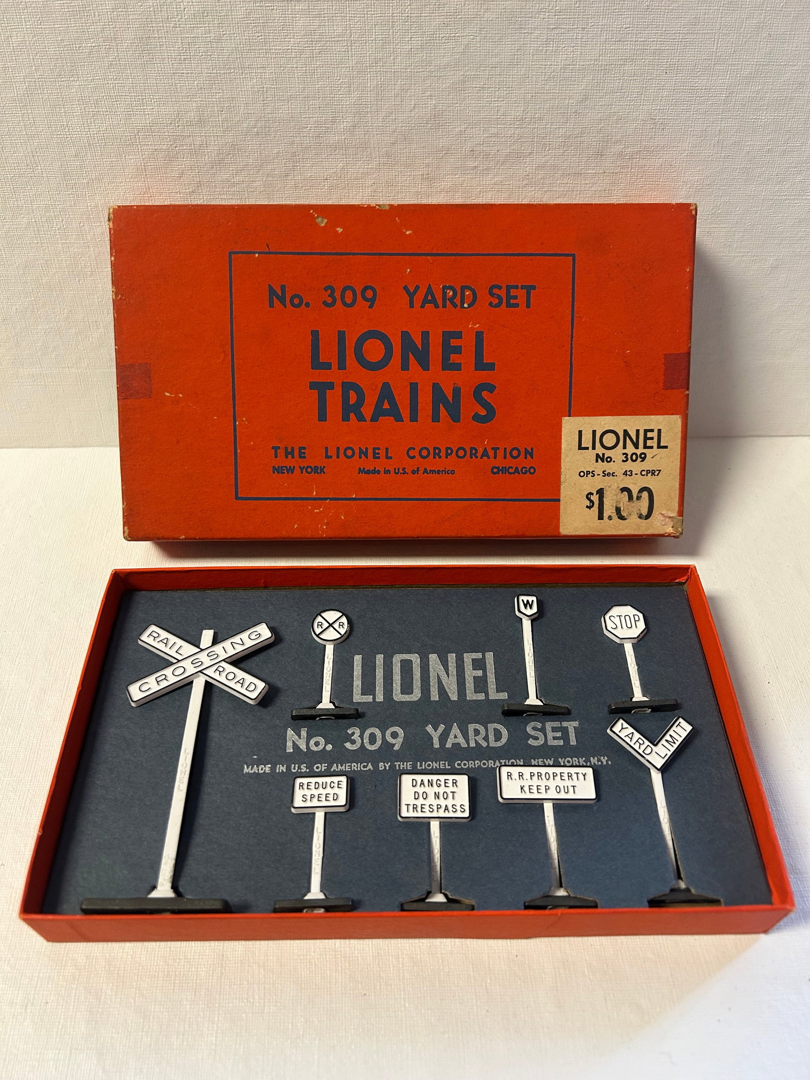 LIONEL NO 309 YARD SET IN BOX: LIONEL NO 309 YARD SET IN BOX