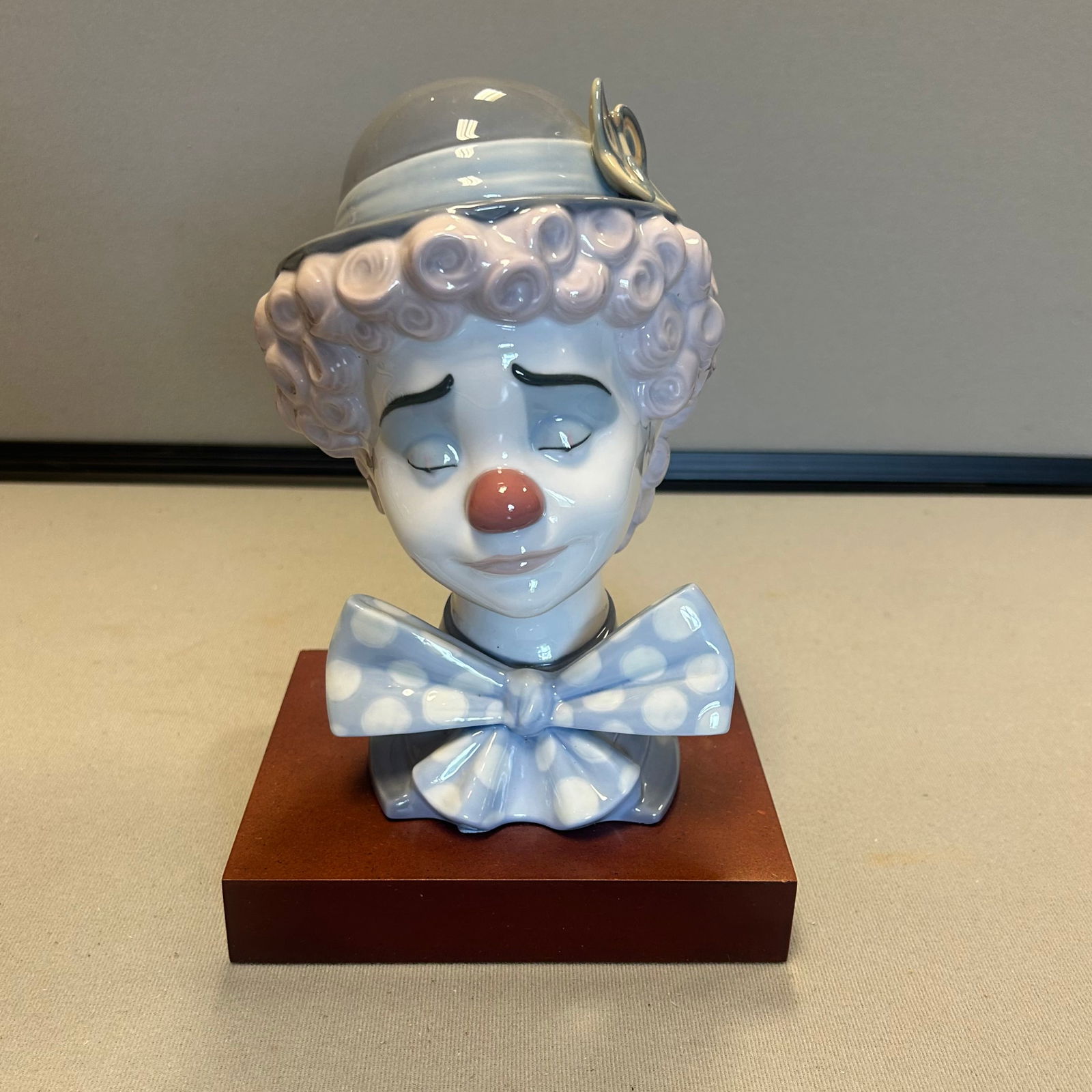 LlADRO PORCELAIN FIGURE SAD CLOWN  #5611 (1 of 3)