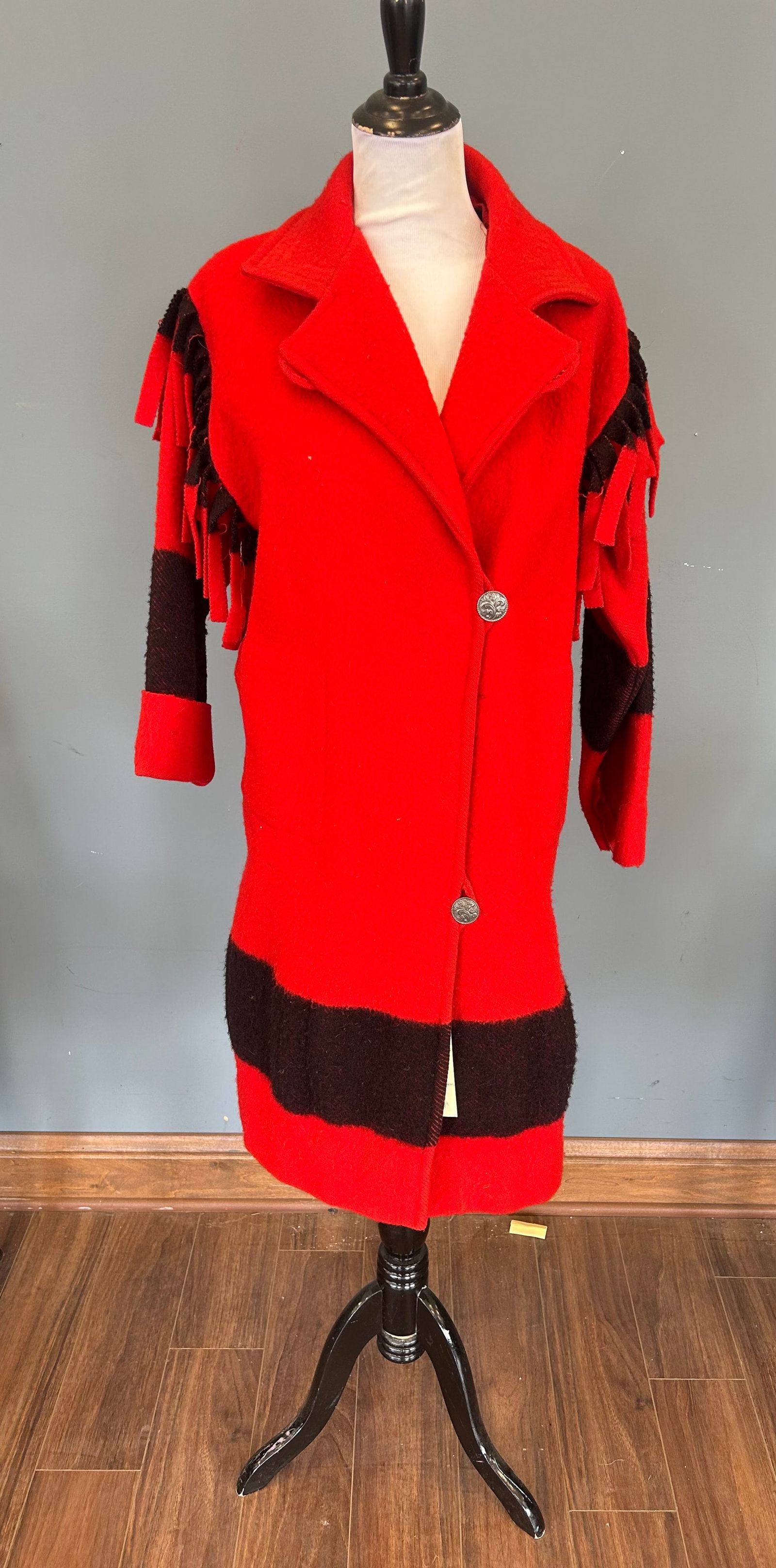 CLASSIC 100% WOOL BLANKET COAT (1 of 5)