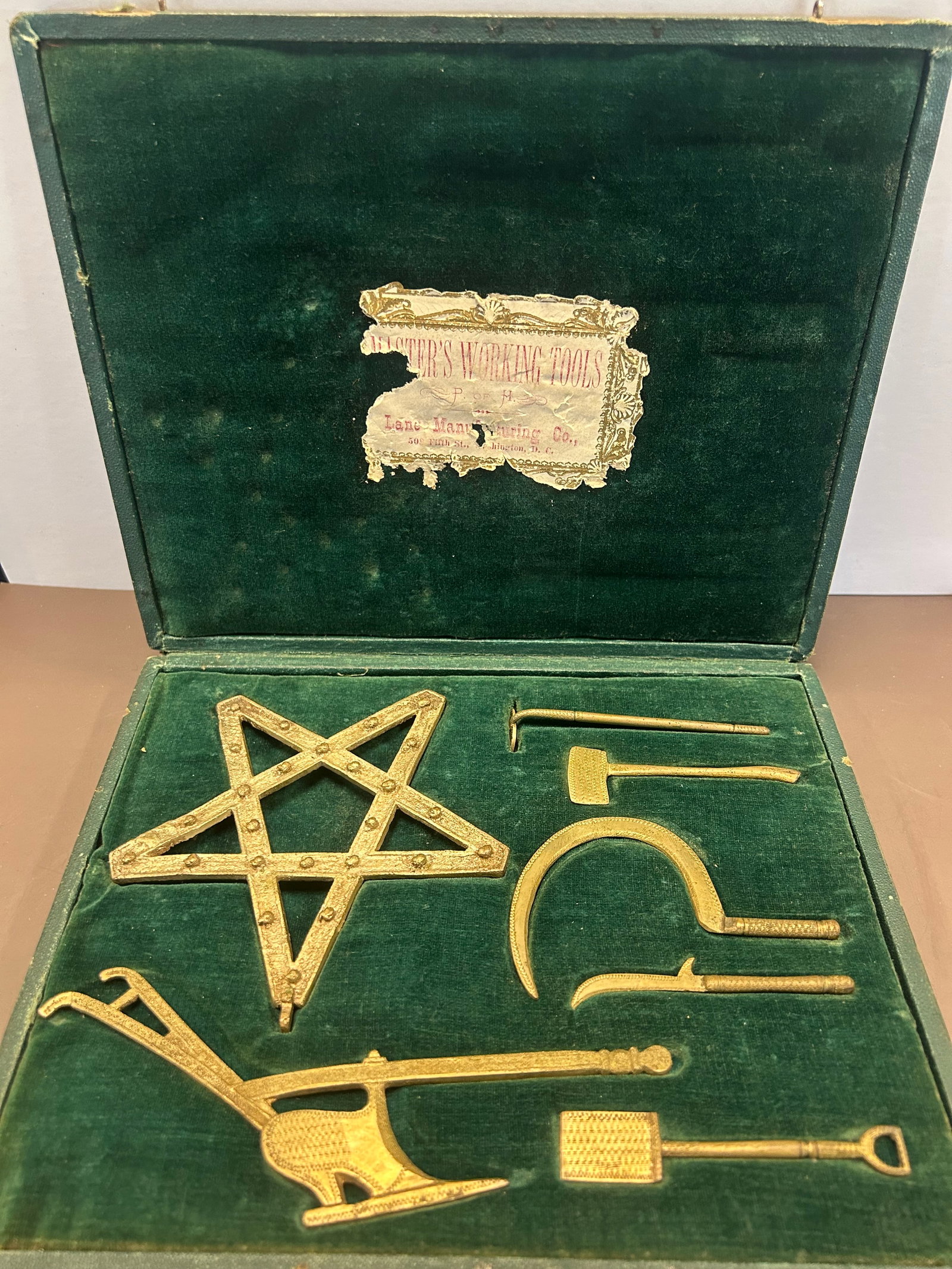 RARE MASONIC CEREMONIAL RITUAL TOOL SET: RARE LATE 19TH CENTURY MASONIC CEREMONIAL WORKING TOOLS LODGE RITUAL SET, IN OG MARKED CASE,