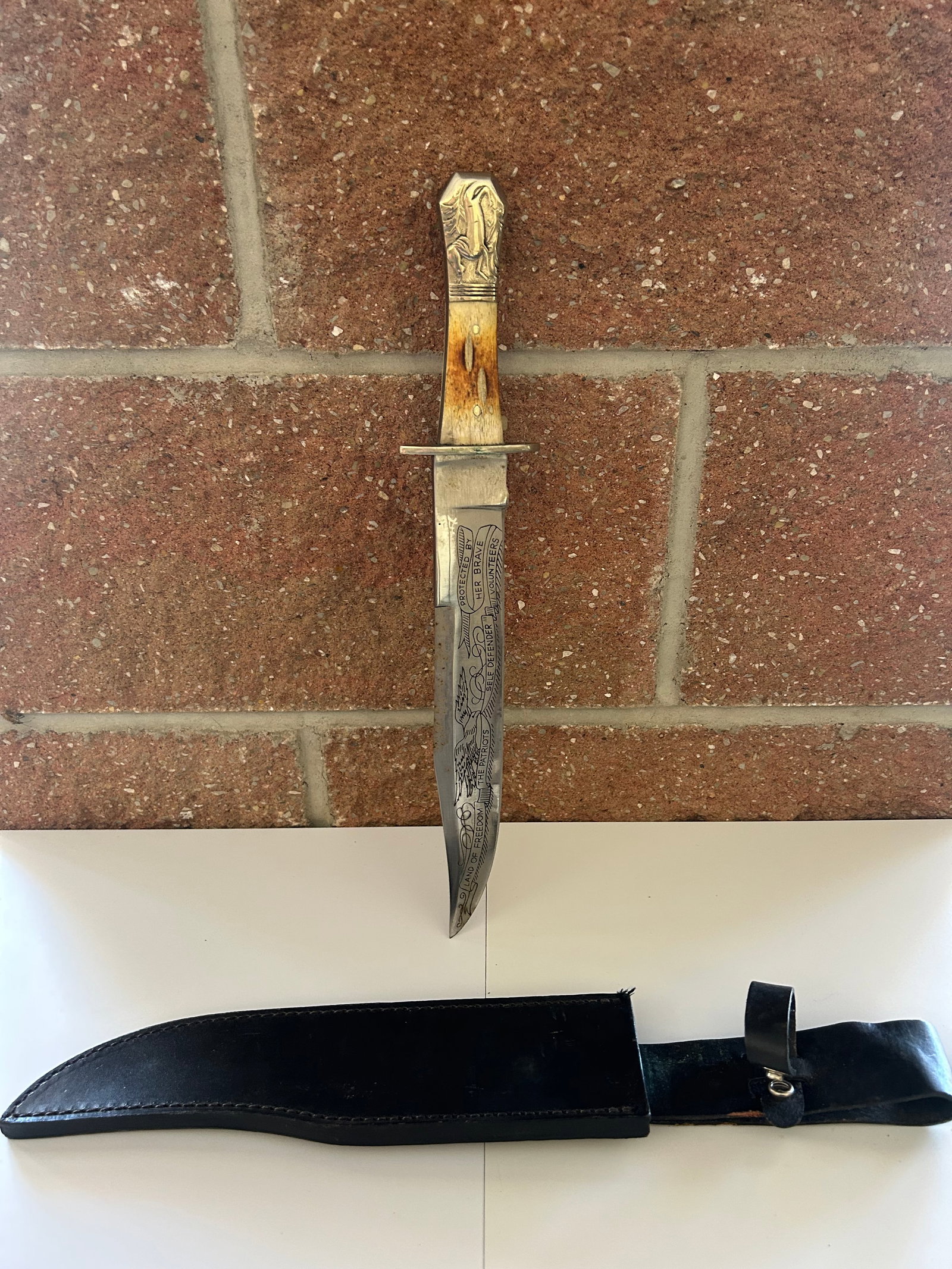 CIVIL WAR BOWIE KNIFE REPRODUCTION: CIVIL WARE BOWIE KNIFE REPRODUCTION, LEATHER SHEATH, STAG GRIP DECALS, 14.5''LONG, MARKED OLE SMOKEY
