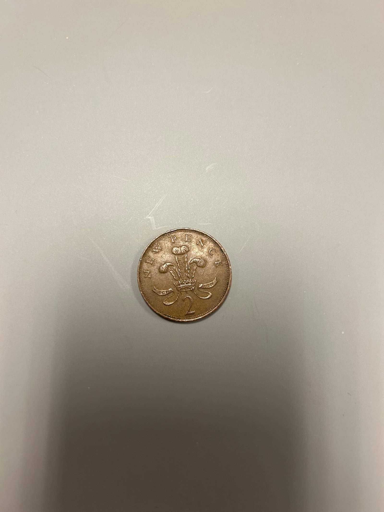 BRITISH 2 PENCE COIN FROM 1971: BRITISH 2 PENCE COIN FROM 1971, BADGE OF THE PRINCE OF WALES