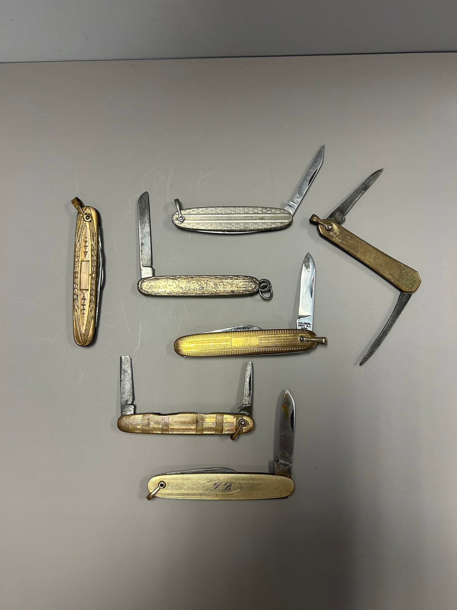LOT OF ANTIQUE POCKET KNIVES (1 of 2)