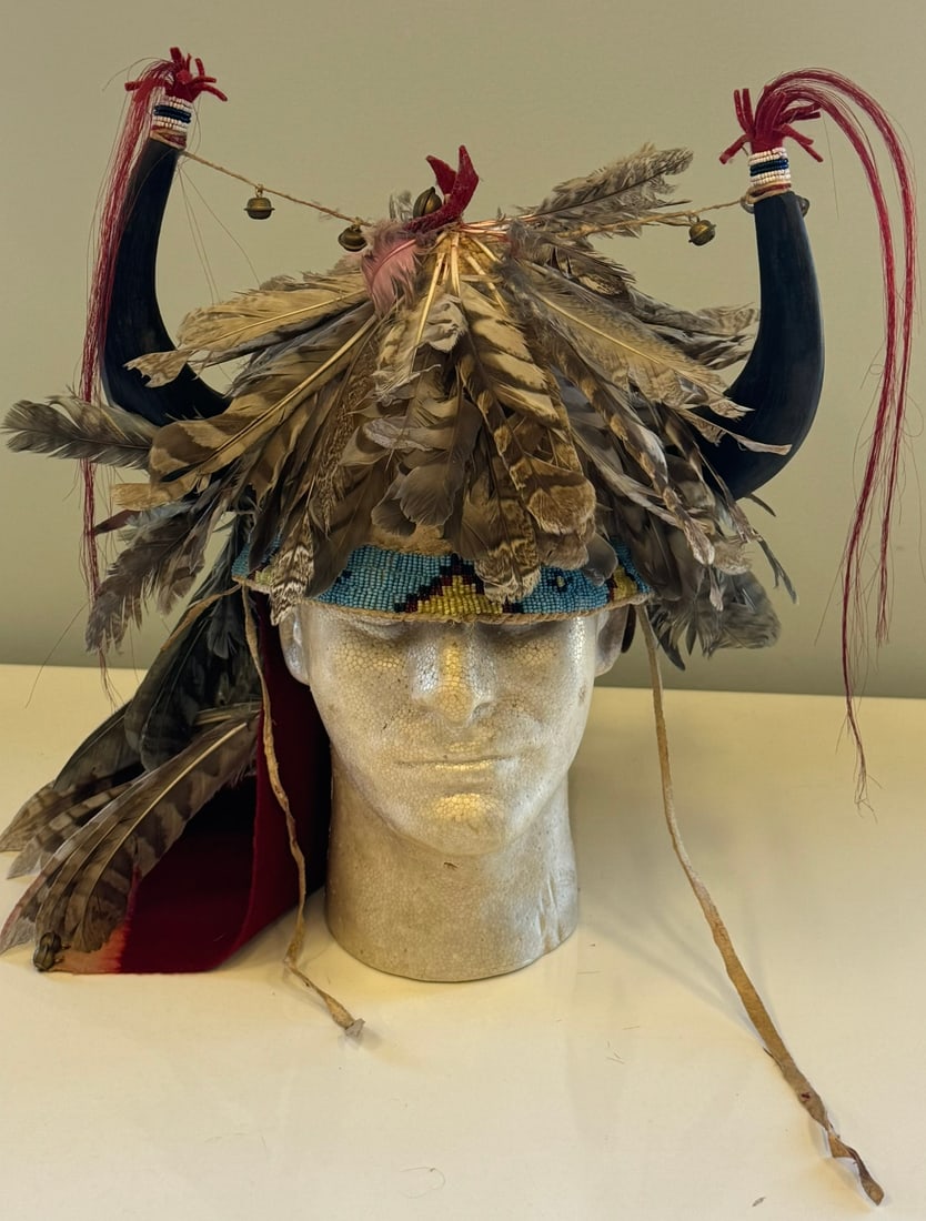 PLAINS STYLE TURKEY FEATHER HEADDRESS (1 of 4)